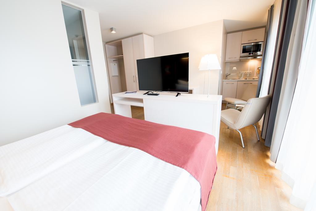 Nymphe Strandhotel & Apartments Binz Esterno foto